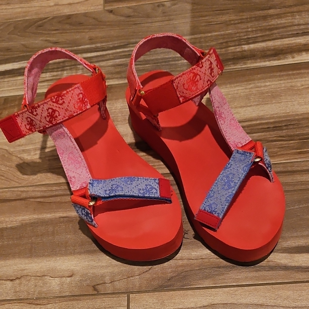 Colorblocked Flatforms